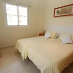 2 Bedroom Cozy Apartment In Benalmadena Costa