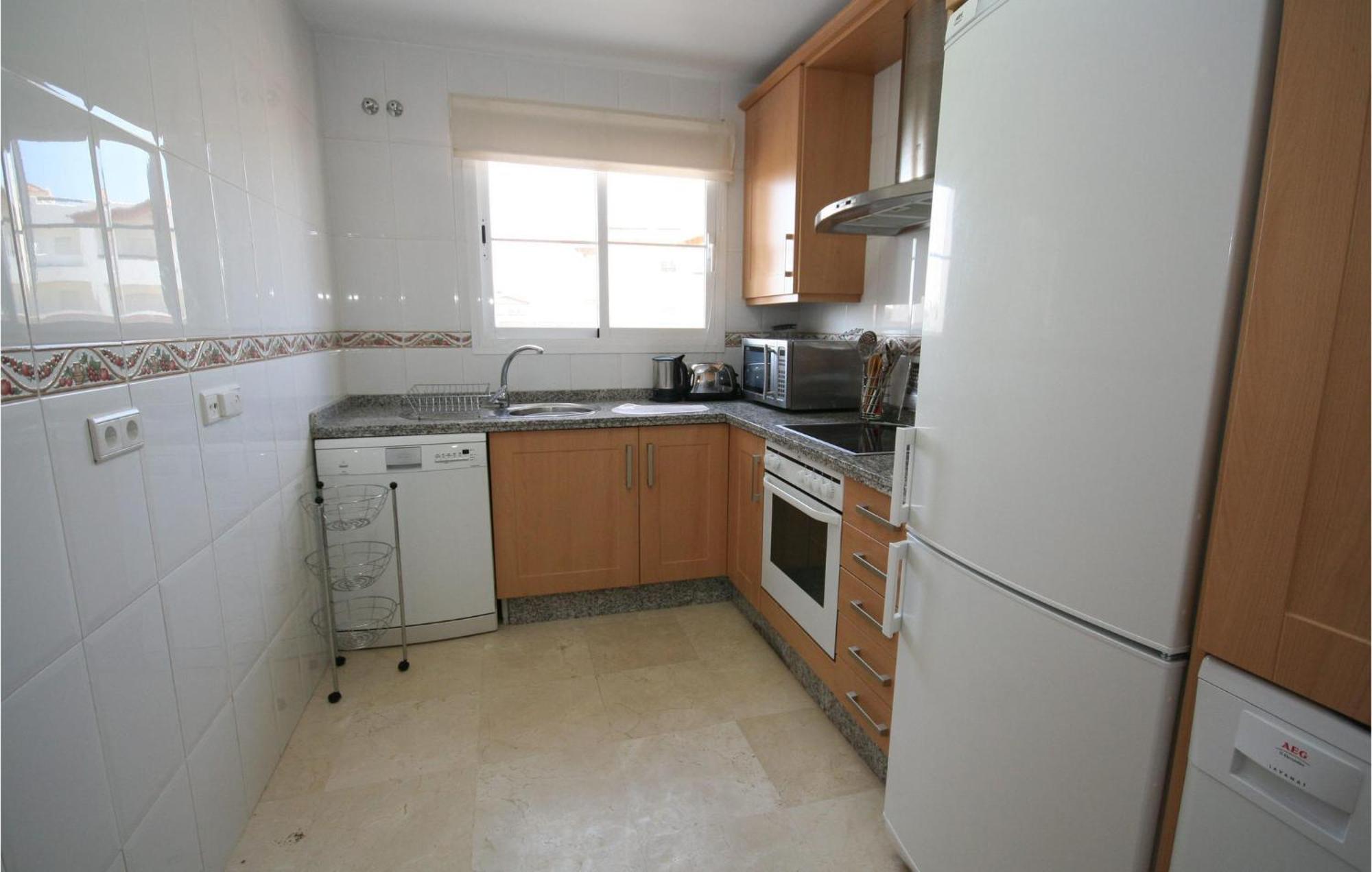 Apartment 2 Bedroom Cozy In Costa *